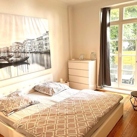 Doppelzimmer Mit Terrasse In Privatem Zuhause ลูเบค ภายนอก รูปภาพ