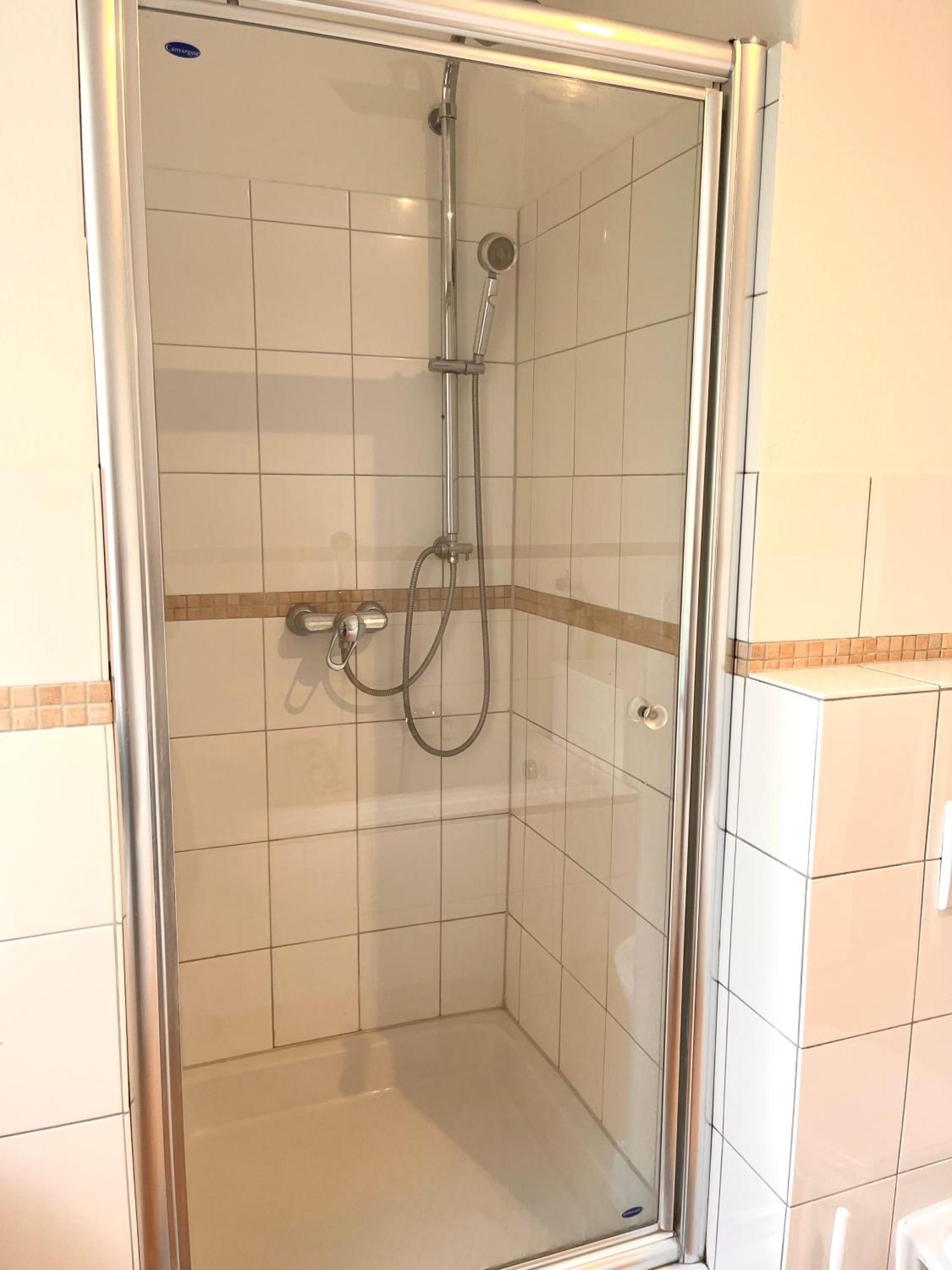 Doppelzimmer Mit Terrasse In Privatem Zuhause ลูเบค ภายนอก รูปภาพ