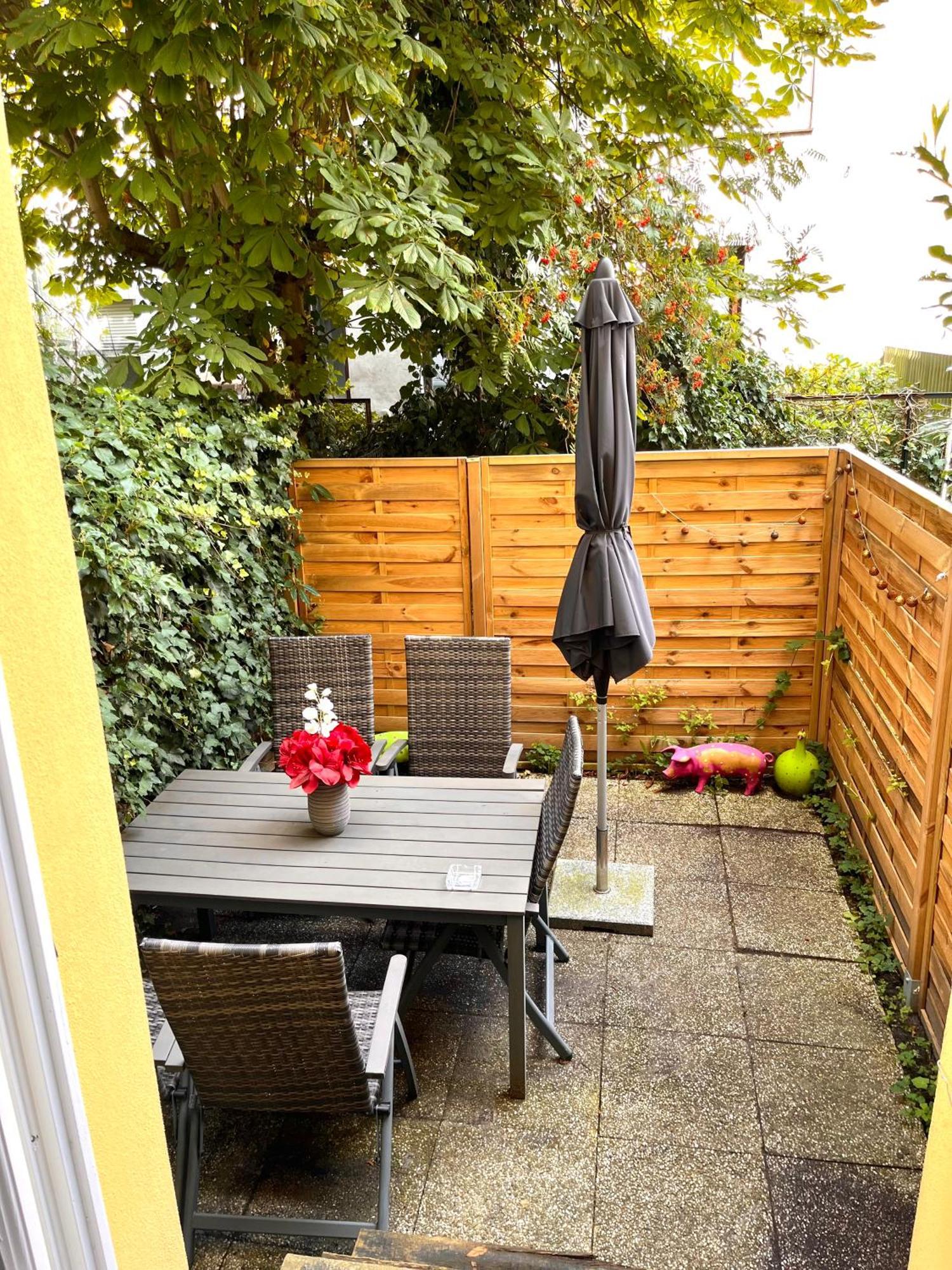 Doppelzimmer Mit Terrasse In Privatem Zuhause ลูเบค ภายนอก รูปภาพ